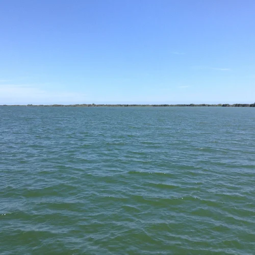 El río Ebro en su desembocadura.